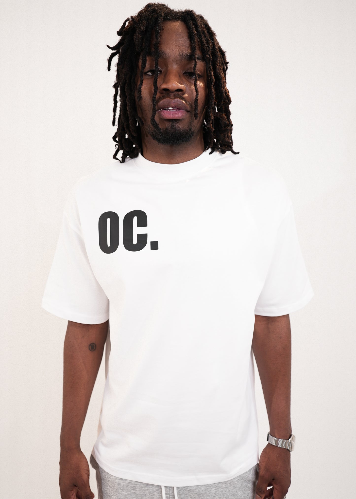 COMFY WITH AURA TEE
